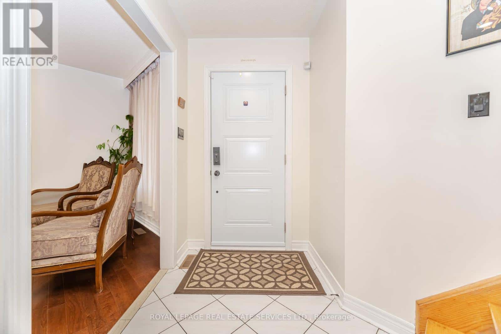 52 WILDBERRY CRESCENT — Brampton (Sandringham-Wellington), Ontario - Photo 3 of 50