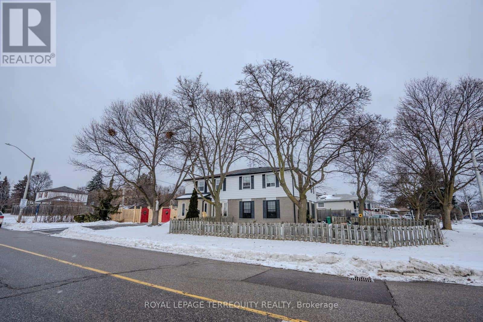 65 DORSET DRIVE — Brampton (Southgate), Ontario - Photo 4 of 42