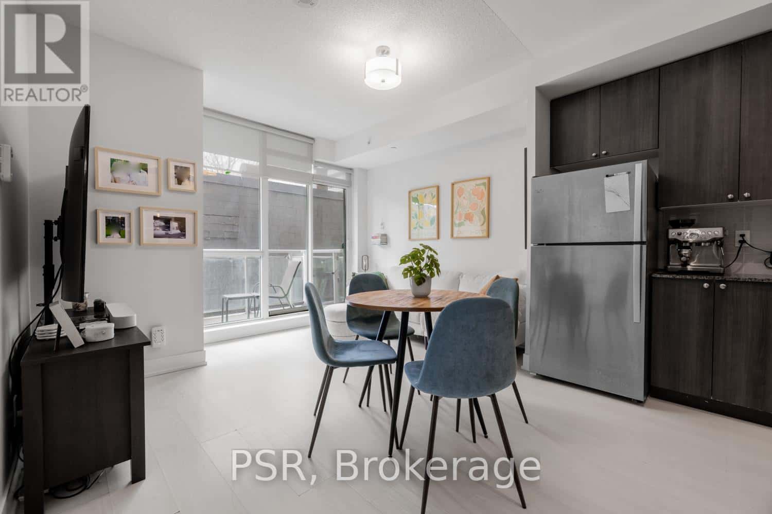 202 - 68 MERTON STREET — Toronto (Mount Pleasant West), Ontario - Photo 2 of 17