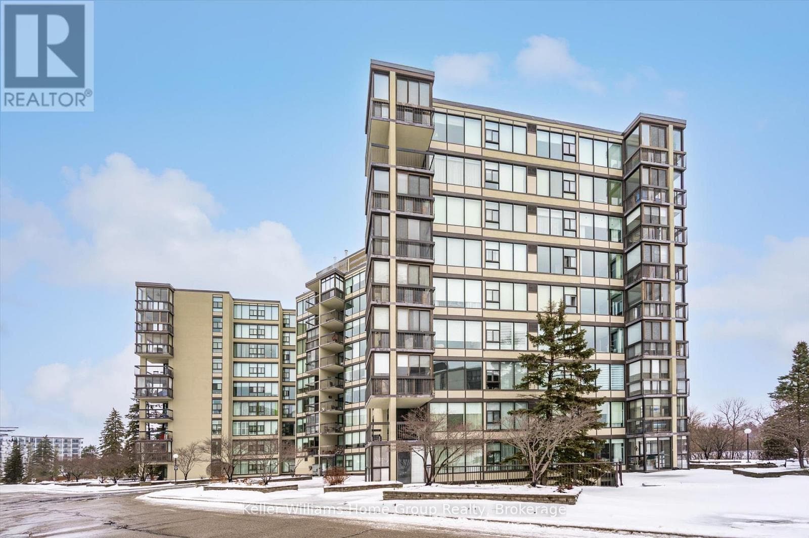 702 - 23 WOODLAWN ROAD E — Guelph (Riverside Park), Ontario - Main photo