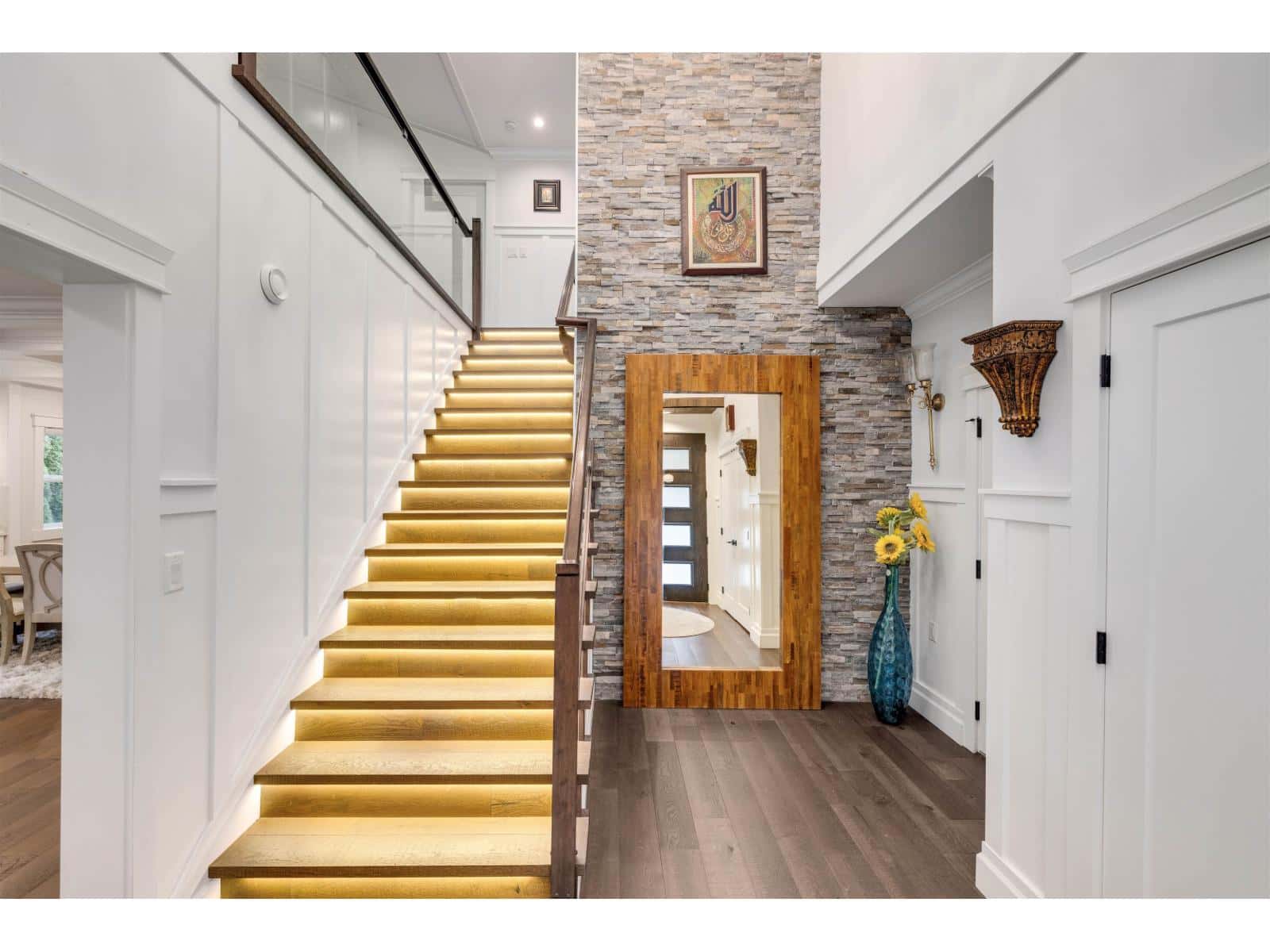 13330 20 AVENUE — Surrey, British Columbia - Photo 3 of 40