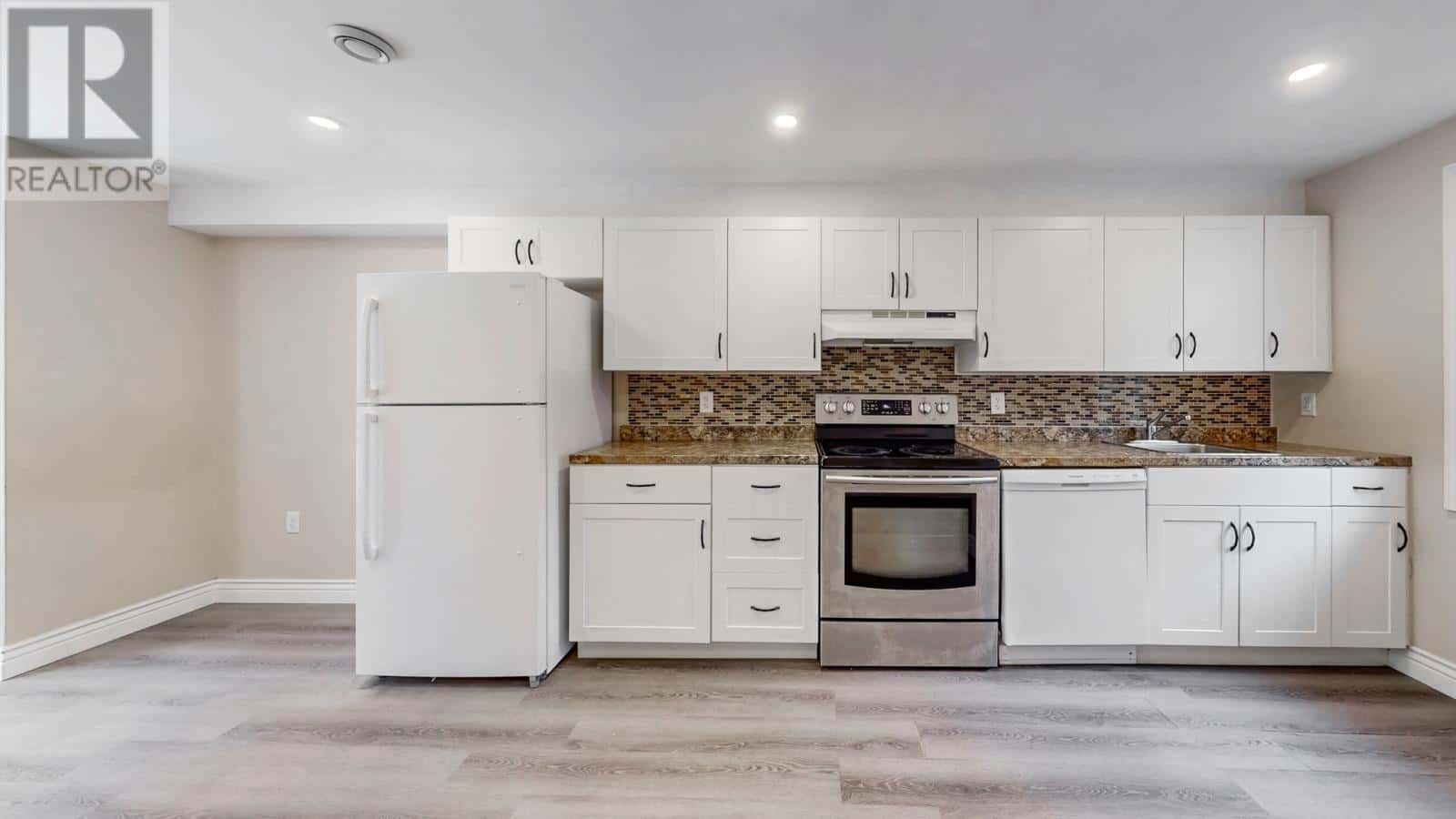 6 Carew Street — St. John's, Newfoundland & Labrador - Photo 5 of 25