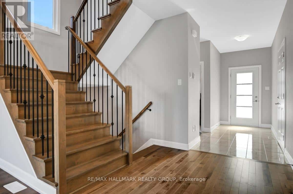 609 MISTY STREET — Russell, Ontario - Photo 4 of 41