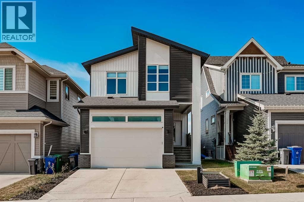 28 Willow Street — Cochrane, Alberta - Main photo