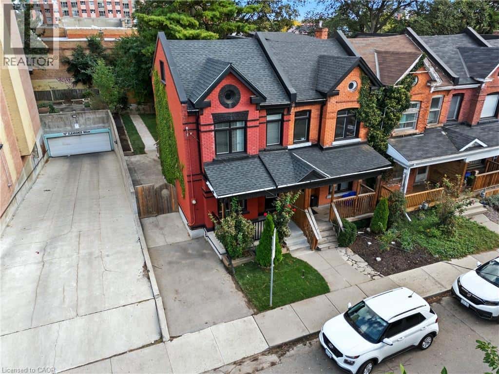 199 JACKSON Street E — Hamilton, Ontario - Photo 4 of 41