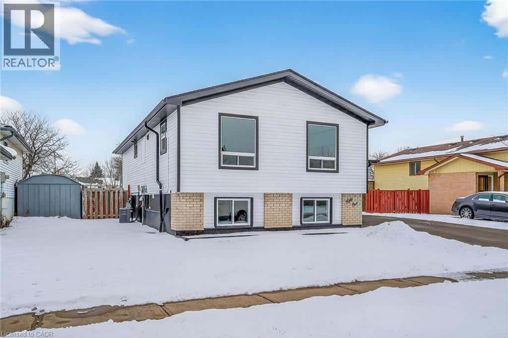 51 ODESSA Street — Stoney Creek, Ontario - Photo 5 of 50