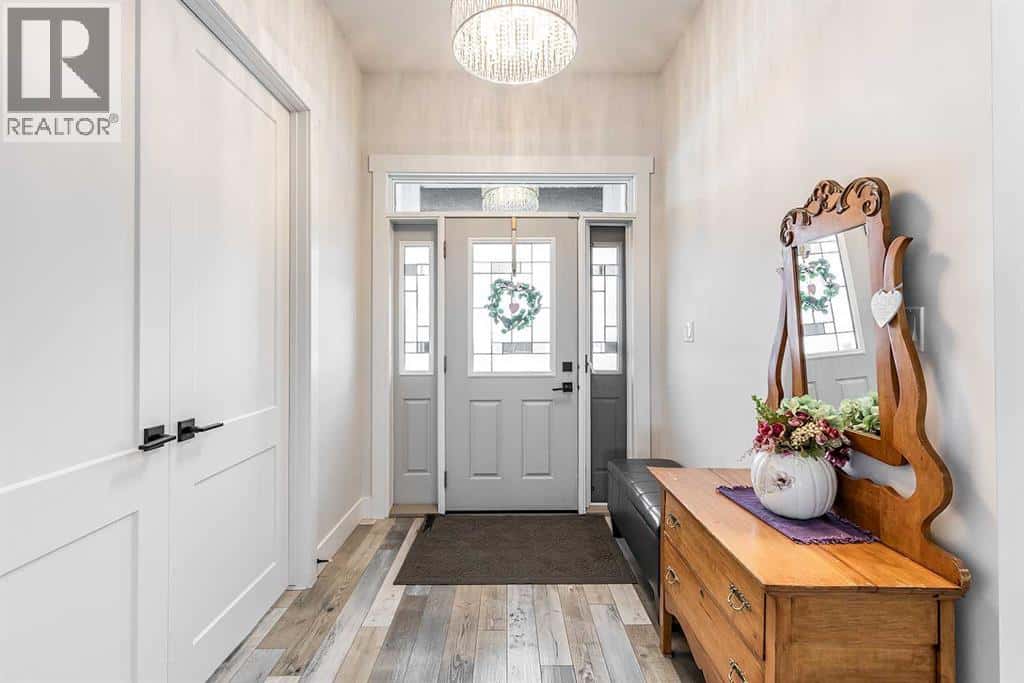 79 Copper Canyon Bay SW — Medicine Hat, Alberta - Photo 4 of 50