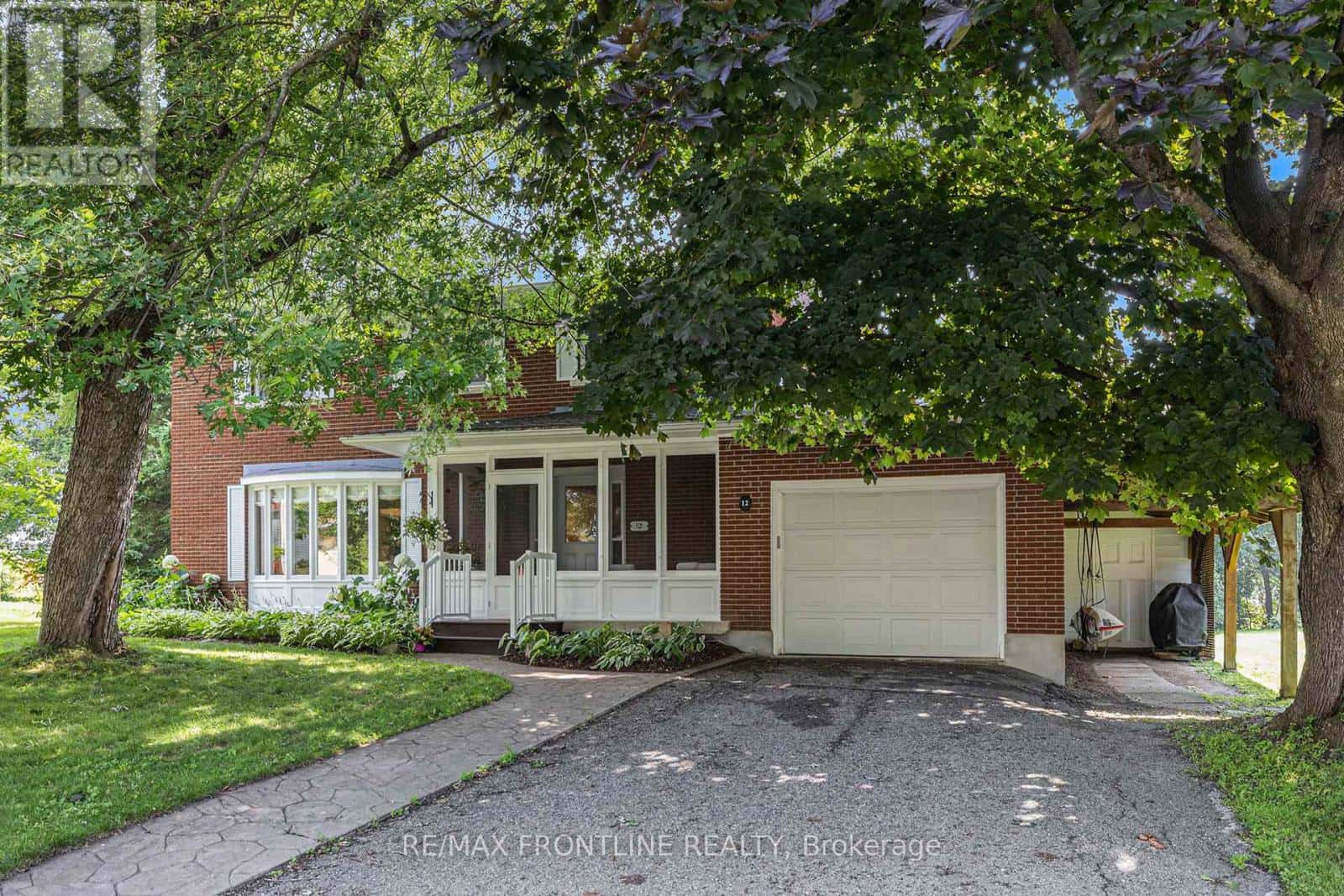 12 GLENVIEW CRESCENT — Perth, Ontario - Photo 3 of 50