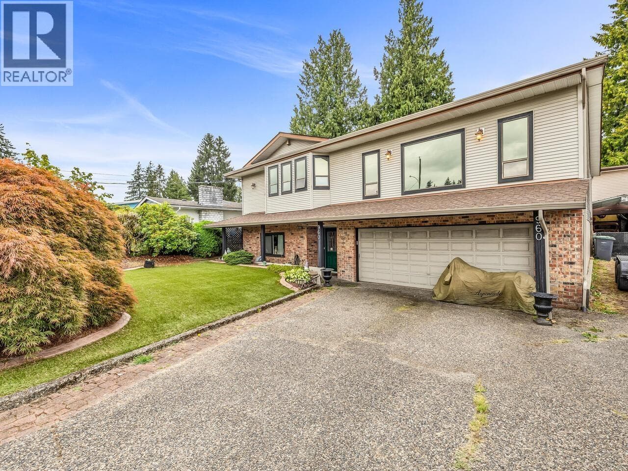 960 PORTER STREET — Coquitlam, British Columbia - Main photo