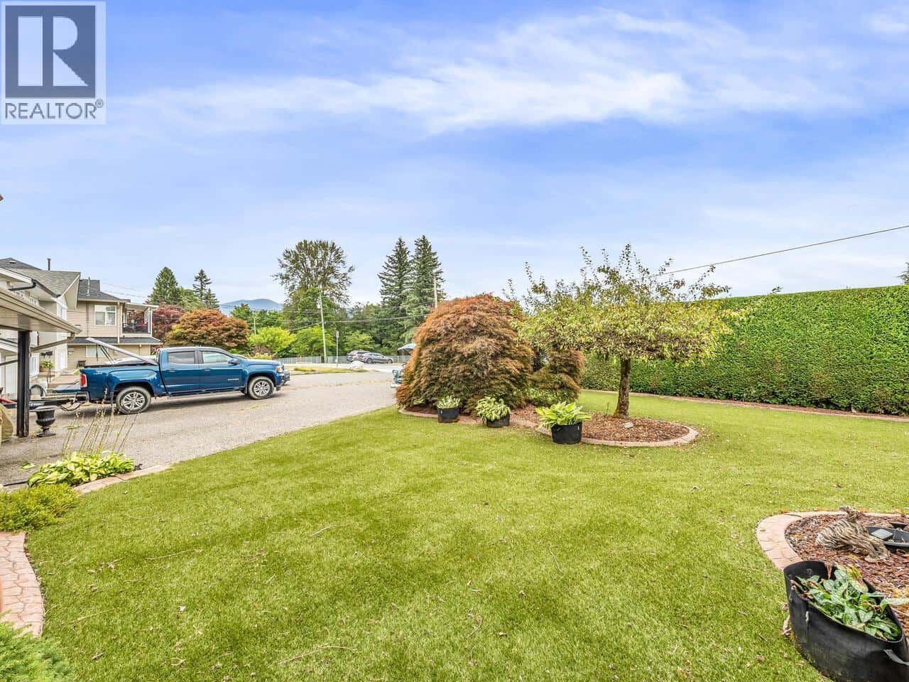 960 PORTER STREET — Coquitlam, British Columbia - Photo 3 of 32