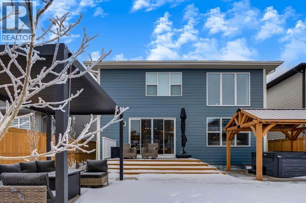 18 South Shore Bay — Chestermere, Alberta - Photo 3 of 50