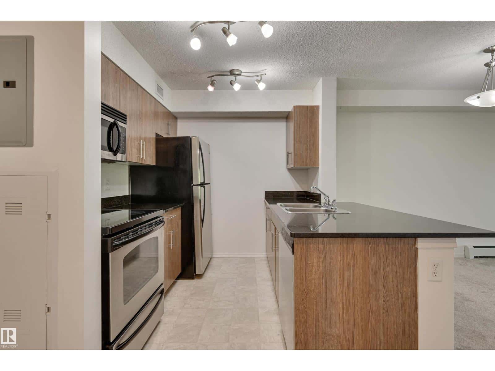 #303 530 WATT BV SW — Edmonton, Alberta - Photo 4 of 40