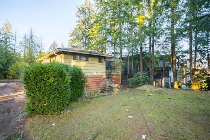 13357 62 AVENUE — Surrey, British Columbia - Photo 2 of 9