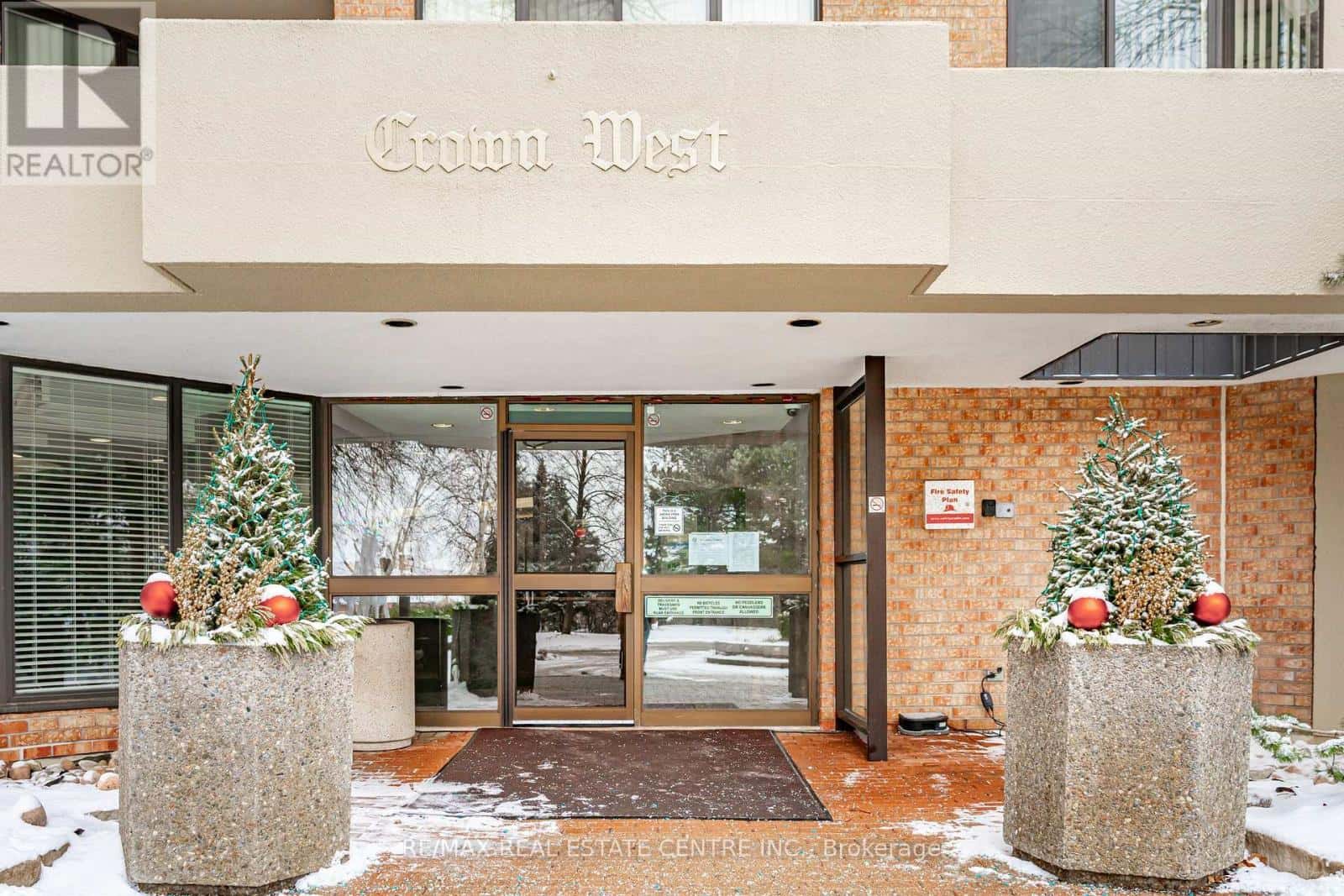 806 - 20 CHERRYTREE DRIVE — Brampton (Fletcher's Creek South), Ontario - Photo 3 of 44