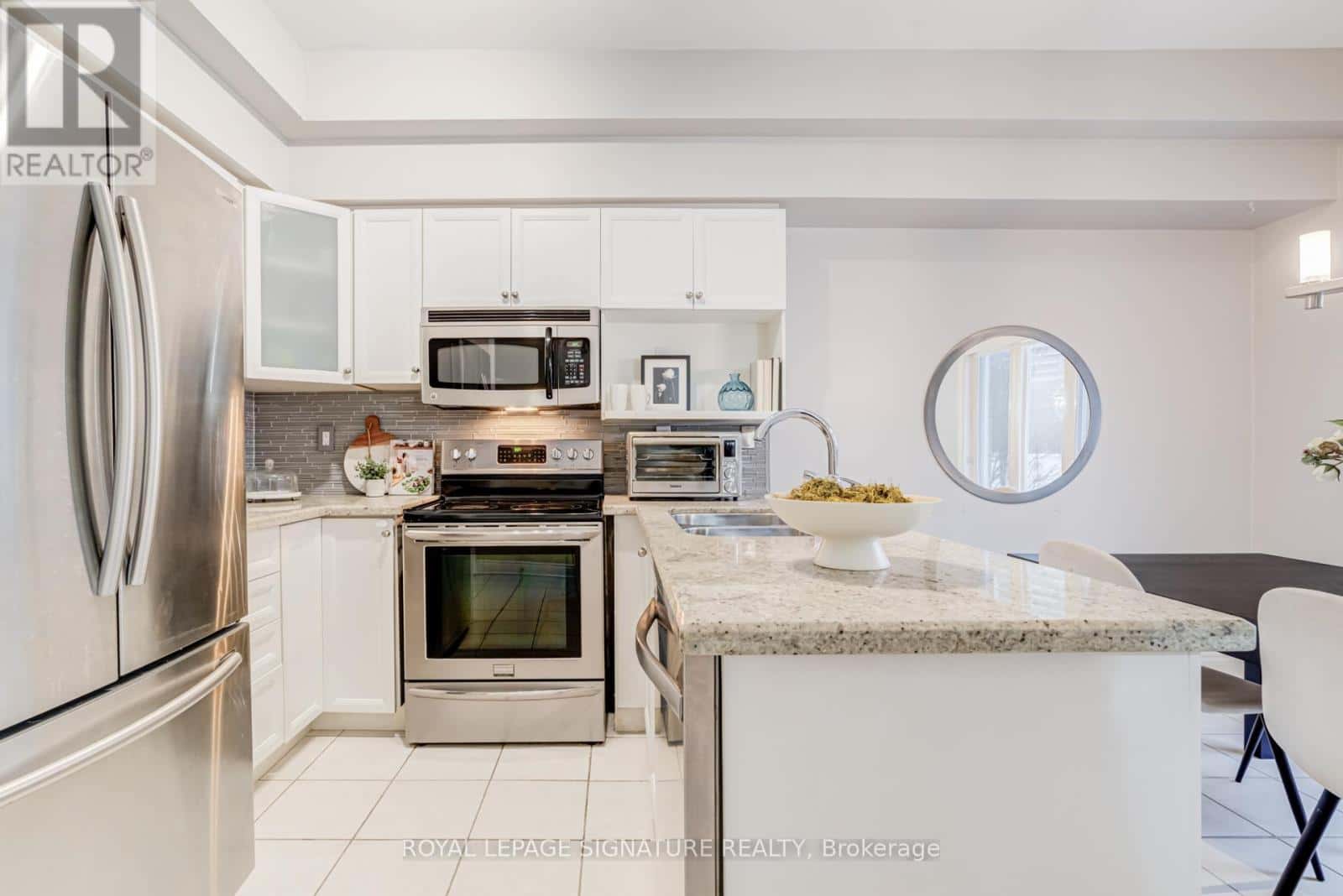 97 HARBOURVIEW CRESCENT — Toronto (Mimico), Ontario - Photo 4 of 32