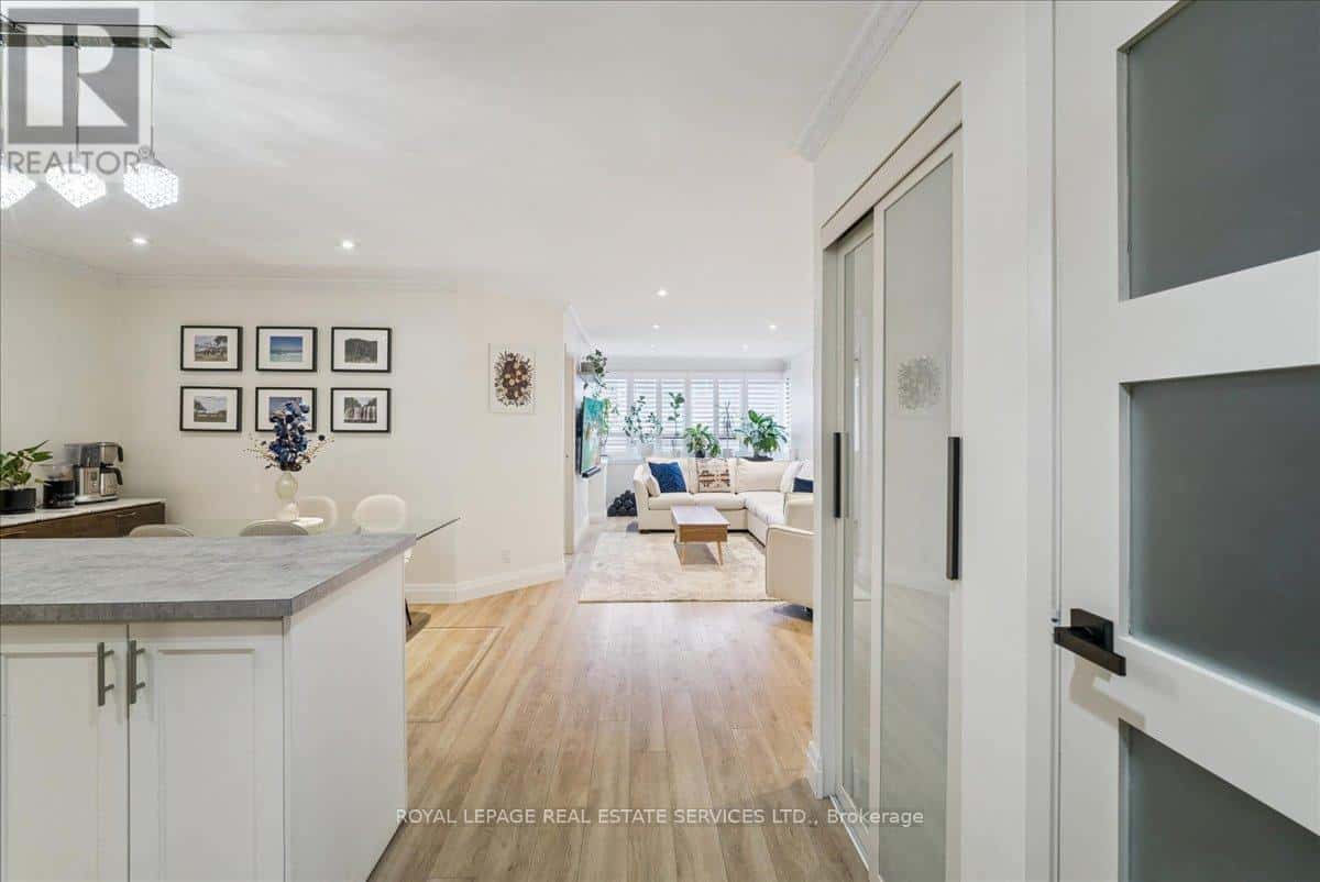 212 - 1275 CORNERBROOK PLACE — Mississauga (Erindale), Ontario - Photo 5 of 28