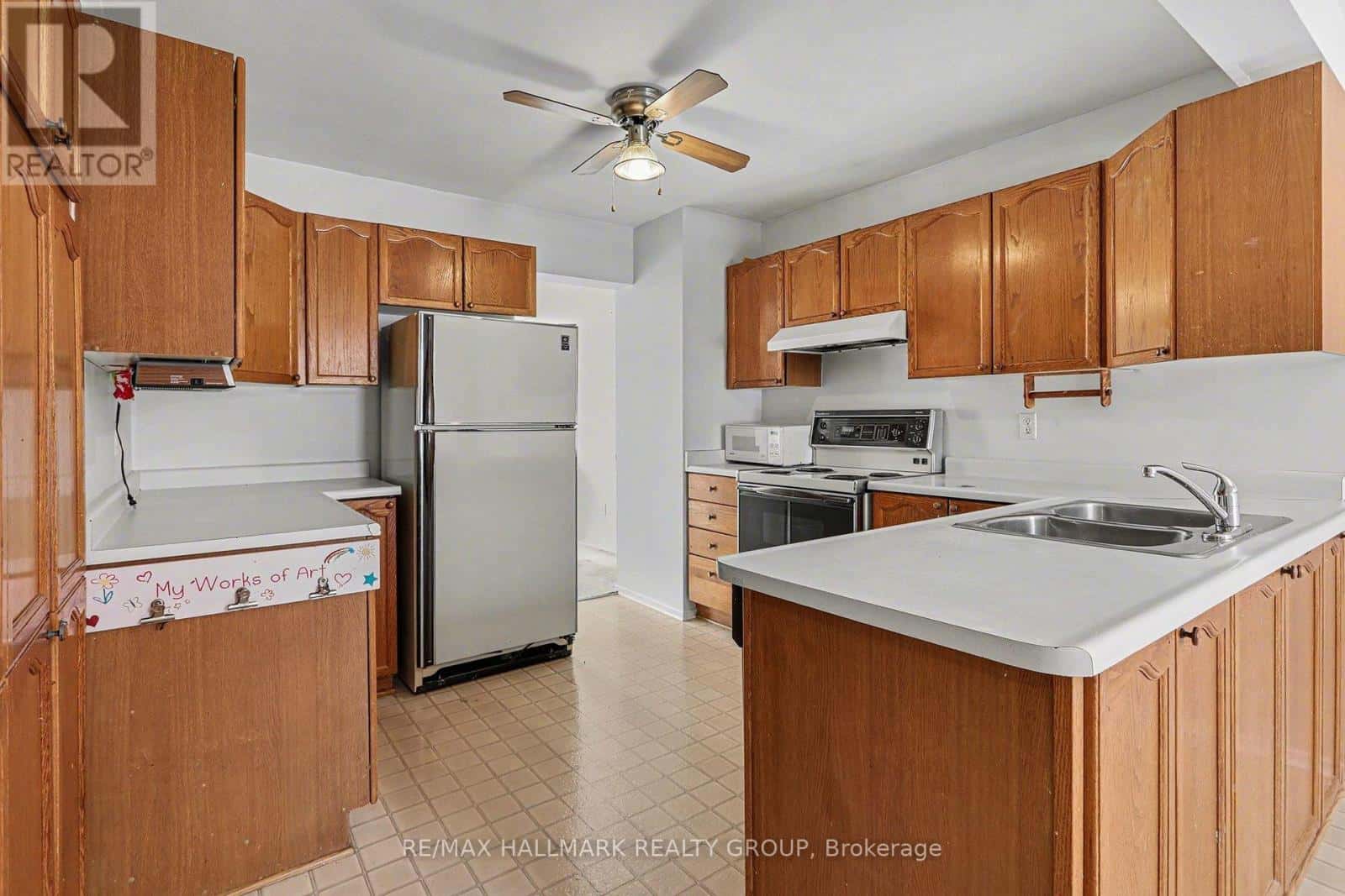 1970 WILDFLOWER DRIVE — Ottawa, Ontario - Photo 3 of 29