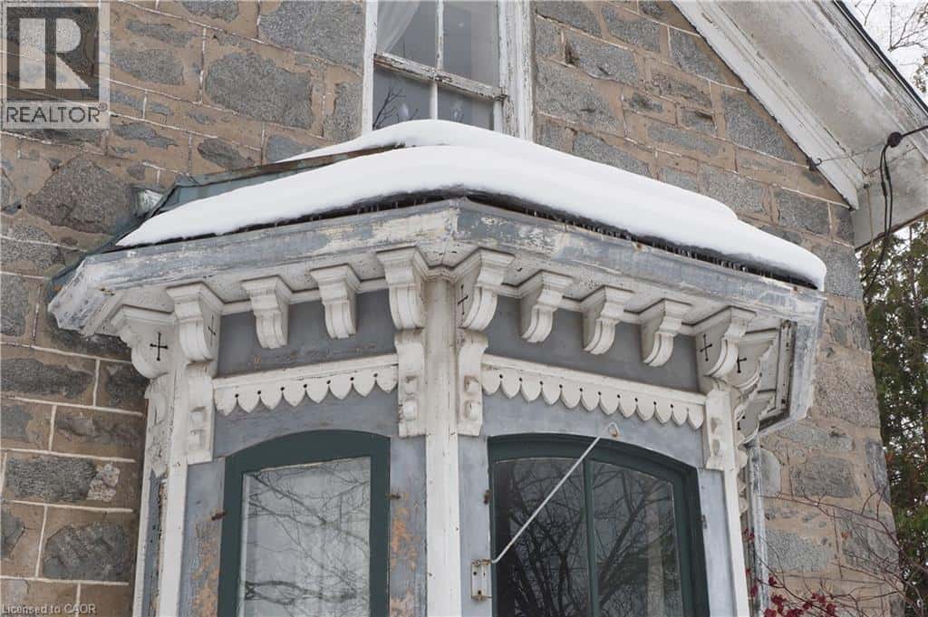 42 HOPETON Street — Cambridge, Ontario - Photo 4 of 34