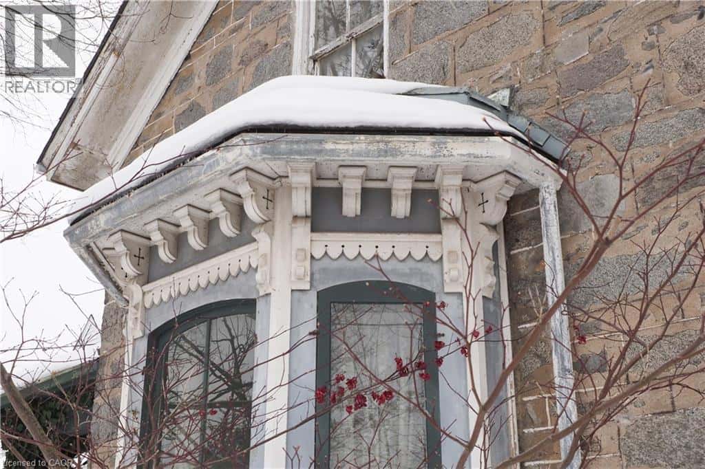 42 HOPETON Street — Cambridge, Ontario - Photo 5 of 34