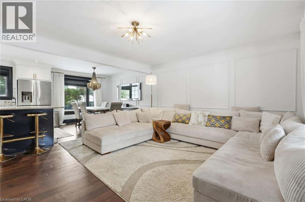 13 UPPER CANADA Drive — Niagara-on-the-Lake, Ontario - Photo 4 of 45