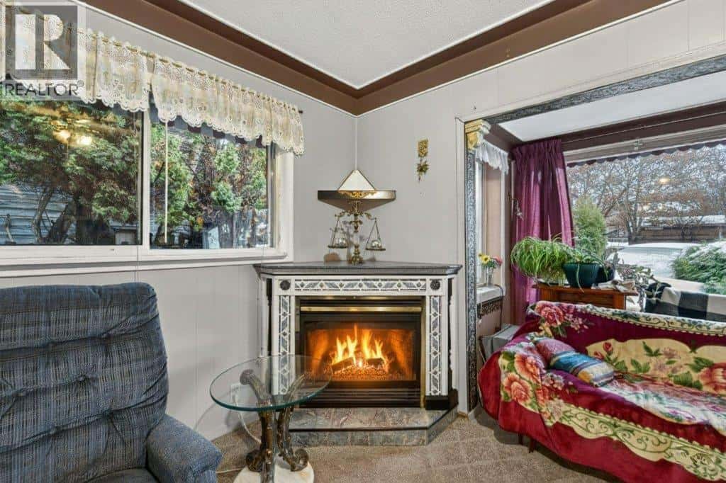 7331 52 Street NE — Salmon Arm, British Columbia - Photo 3 of 53