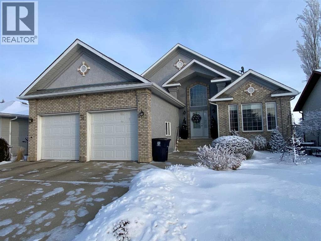 79 Park Place W — Brooks, Alberta - Main photo