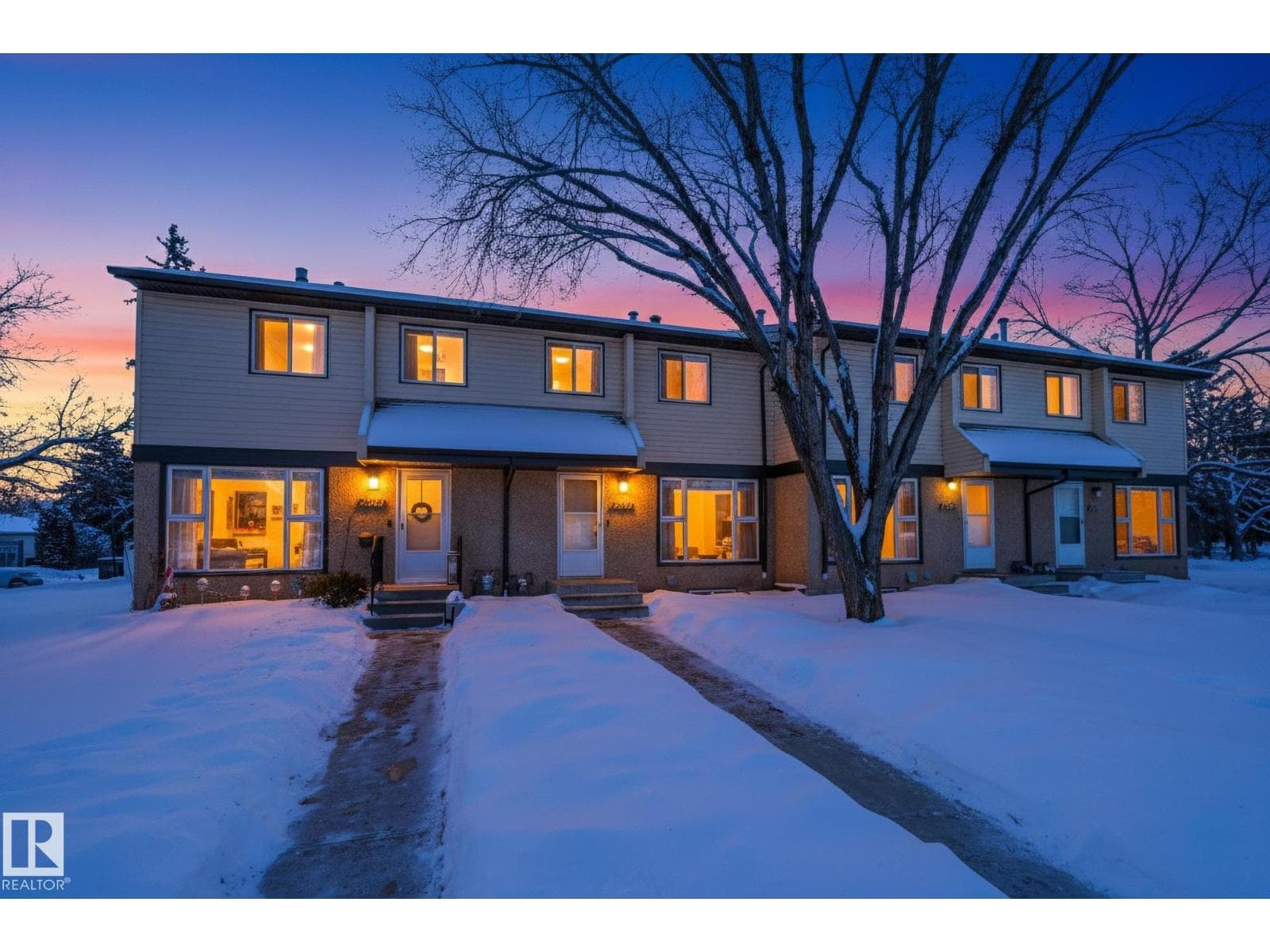 3205 142 AV NW — Edmonton, Alberta - Main photo