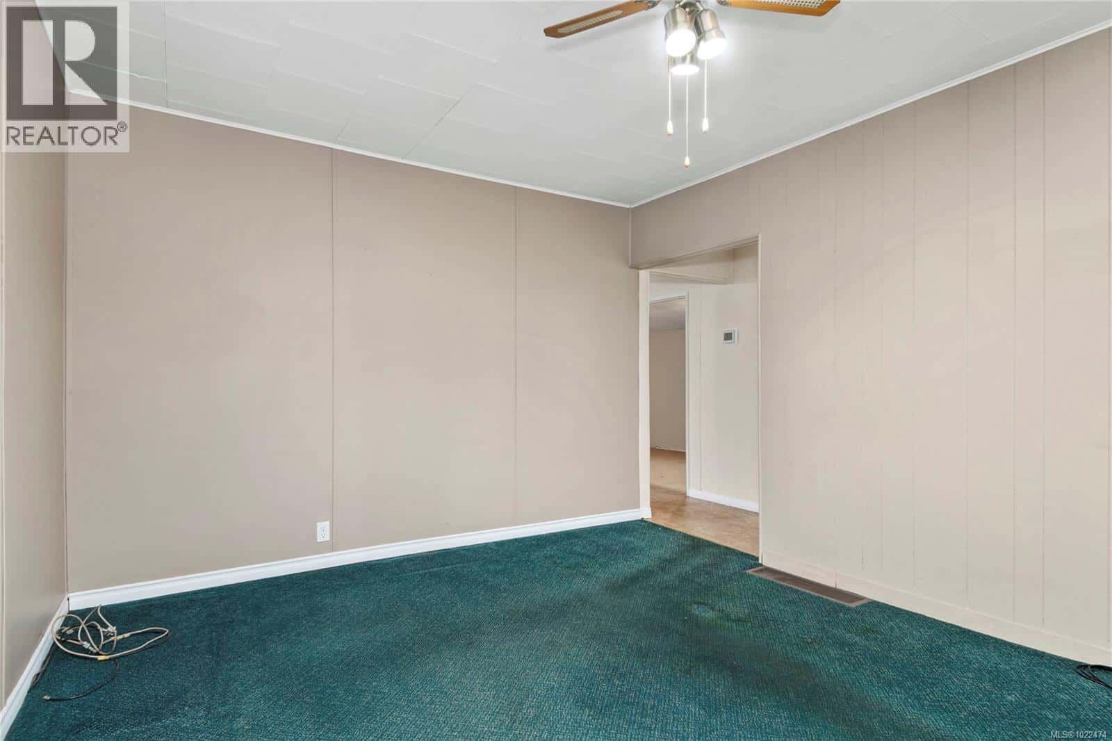 1581 20th Ave — Campbell River, British Columbia - Photo 5 of 31