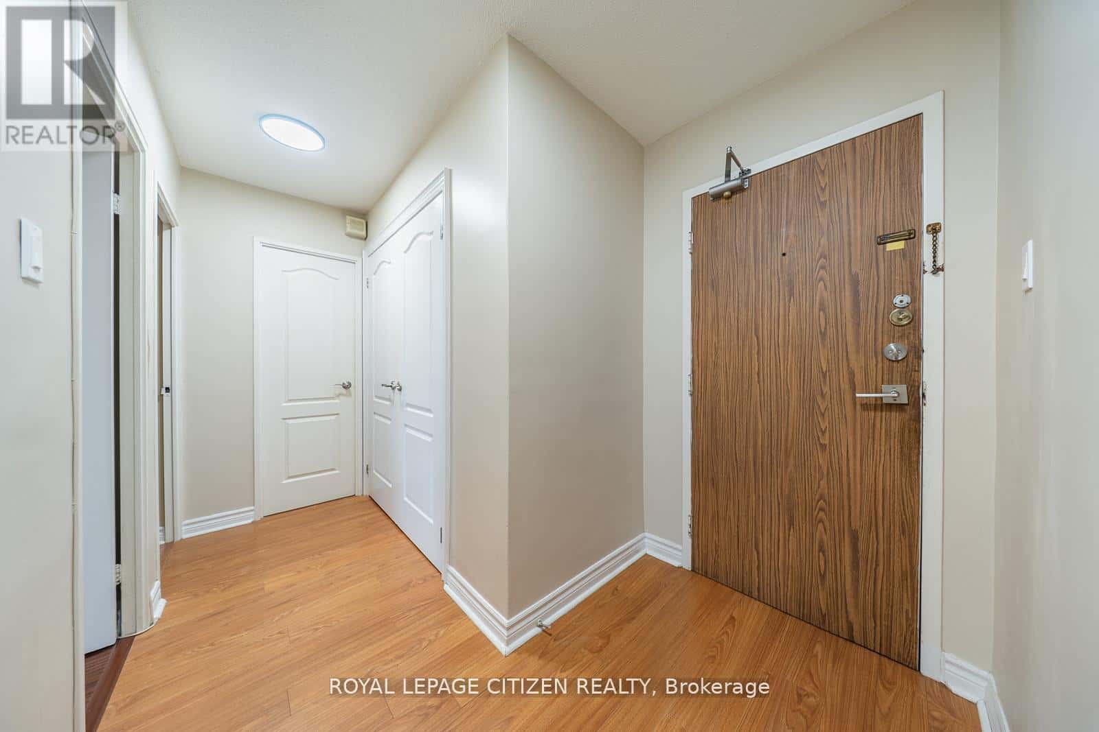 202 - 260 SENECA HILL DRIVE — Toronto (Don Valley Village), Ontario - Photo 4 of 25