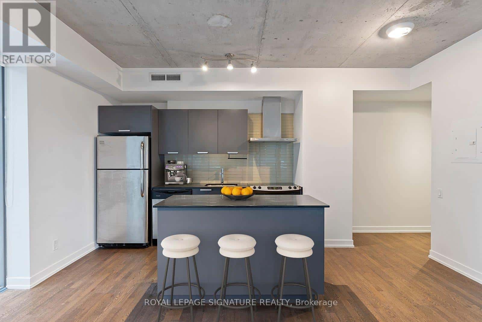 505 - 650 KING STREET W — Toronto (Waterfront Communities), Ontario - Photo 4 of 32