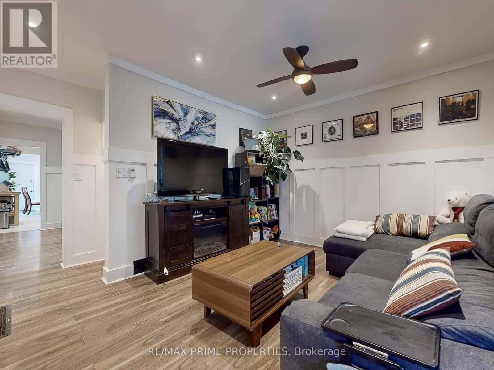 96 COLERIDGE AVENUE — Toronto (Woodbine-Lumsden), Ontario - Photo 5 of 38