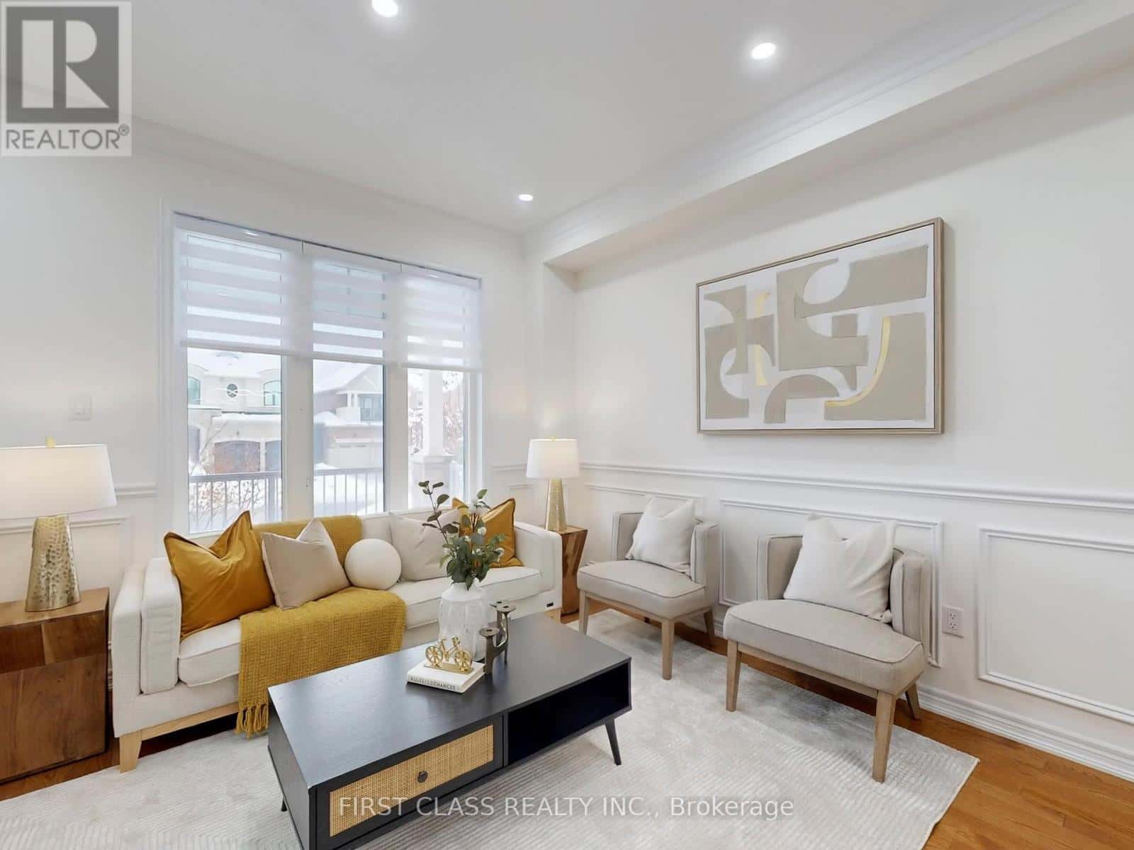 16 MILOS ROAD — Richmond Hill (Jefferson), Ontario - Photo 2 of 46