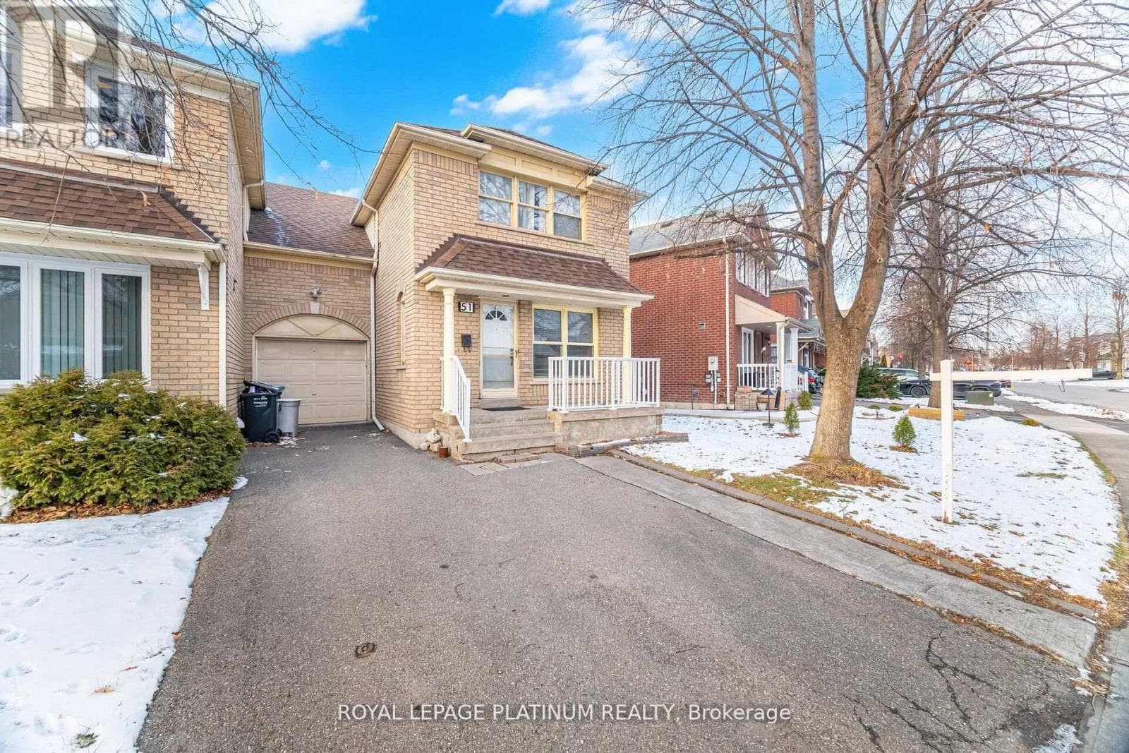51 SOFTNEEDLE AVENUE — Brampton (Sandringham-Wellington), Ontario - Main photo