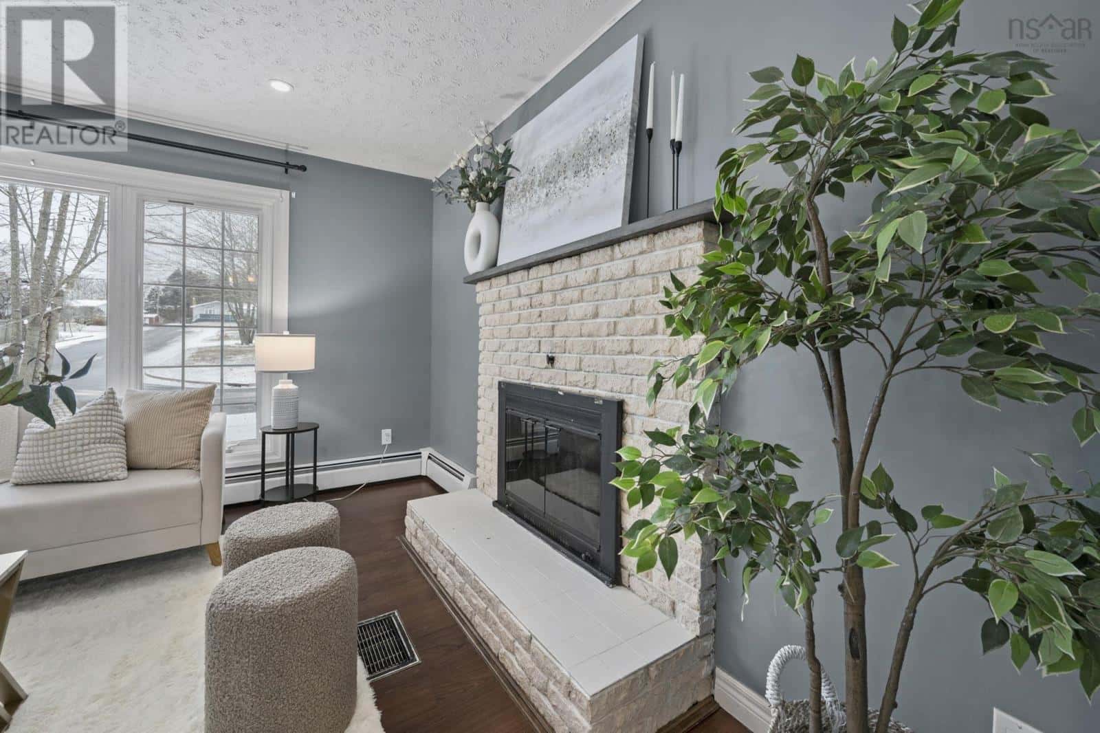 114 Quaker Crescent — Lower Sackville, Nova Scotia - Photo 4 of 47