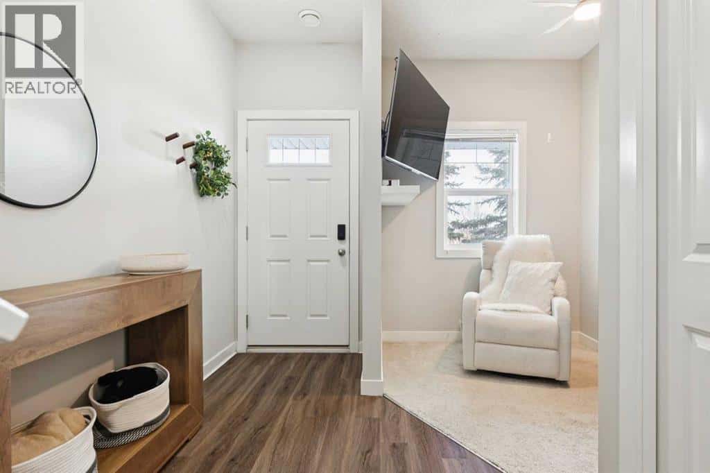 31 Stonehouse Crescent NW — High River, Alberta - Photo 2 of 45