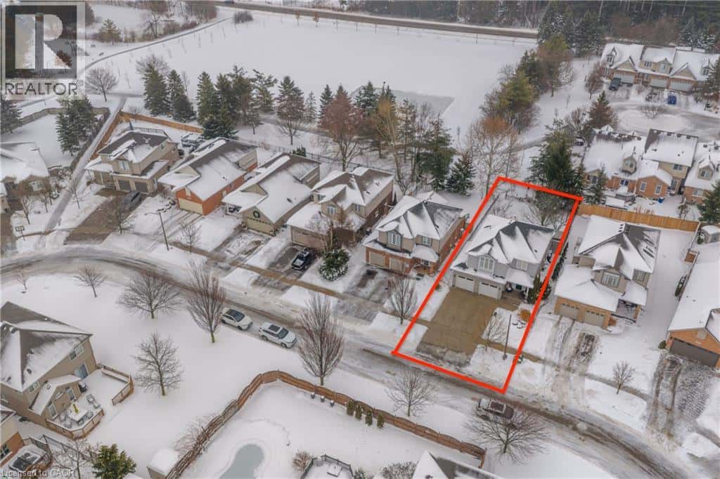 610 ROCK POINT Crescent — Waterloo, Ontario - Photo 4 of 49