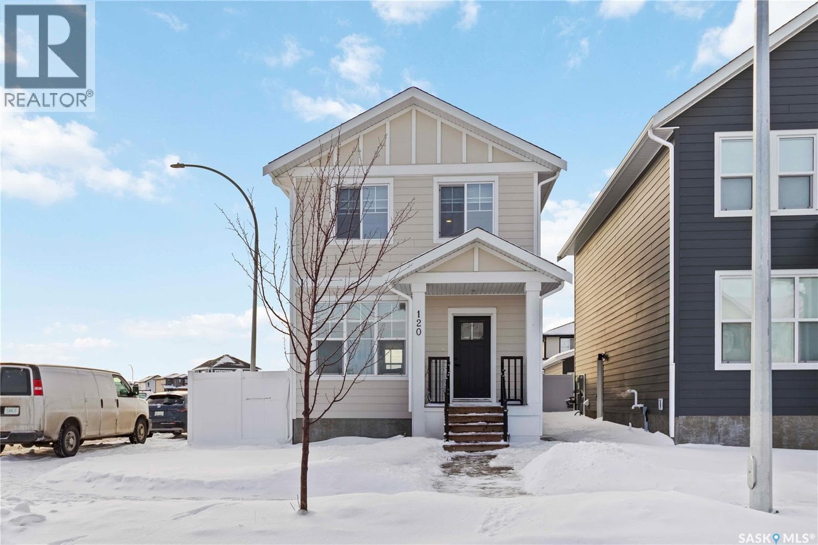 120 Rosewood BOULEVARD E — Saskatoon, Saskatchewan - Main photo