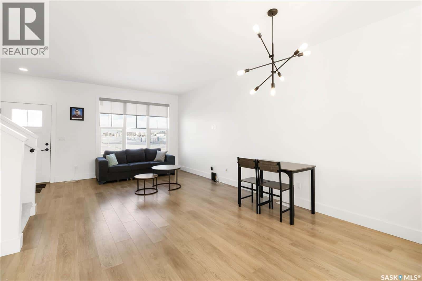 120 Rosewood BOULEVARD E — Saskatoon, Saskatchewan - Photo 4 of 31