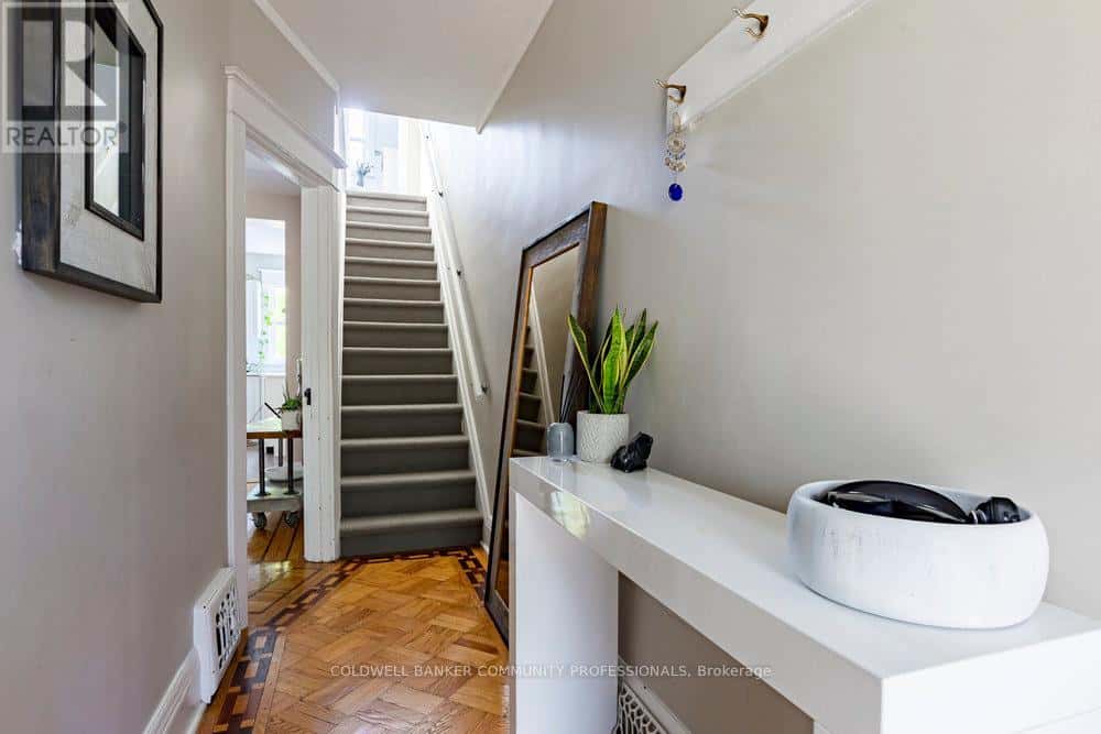 58 CHATHAM STREET — Hamilton (Kirkendall), Ontario - Photo 5 of 50