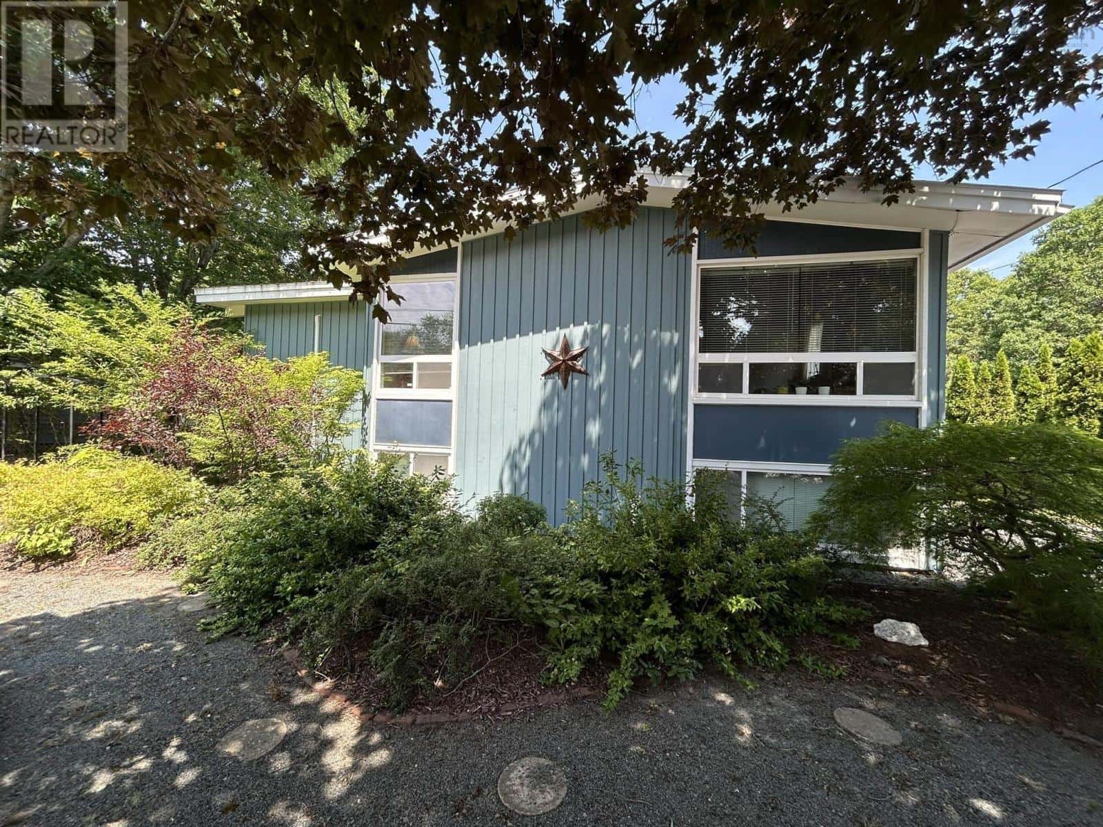 45 Redden Avenue — New Minas, Nova Scotia - Photo 5 of 48