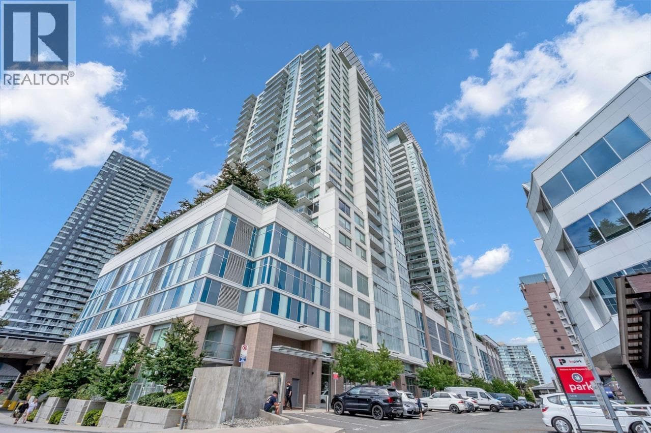 902 988 QUAYSIDE DRIVE — New Westminster, British Columbia - Main photo