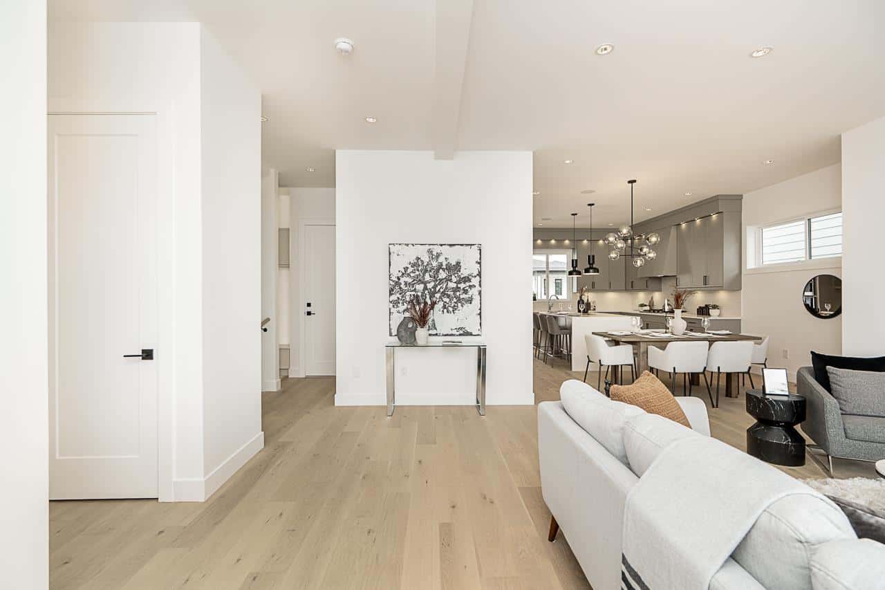 1938 167A STREET — Surrey, British Columbia - Photo 2 of 36