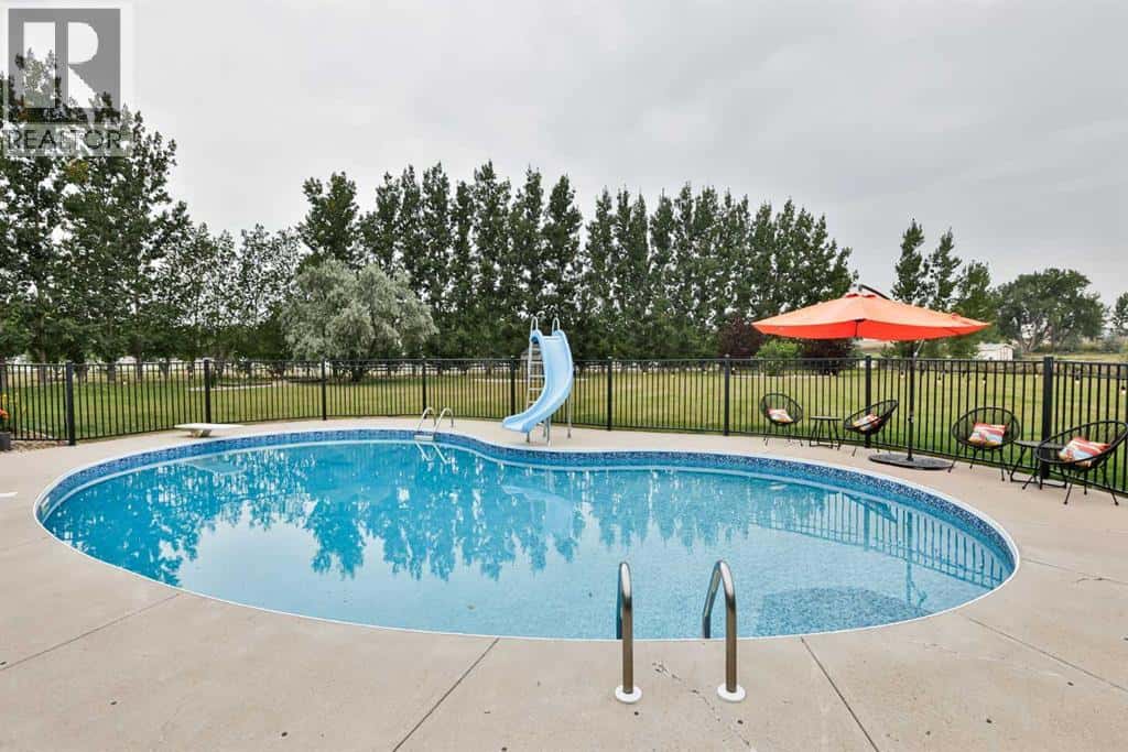 104 Buenavista Bay — Rural Lethbridge County, Alberta - Photo 5 of 50