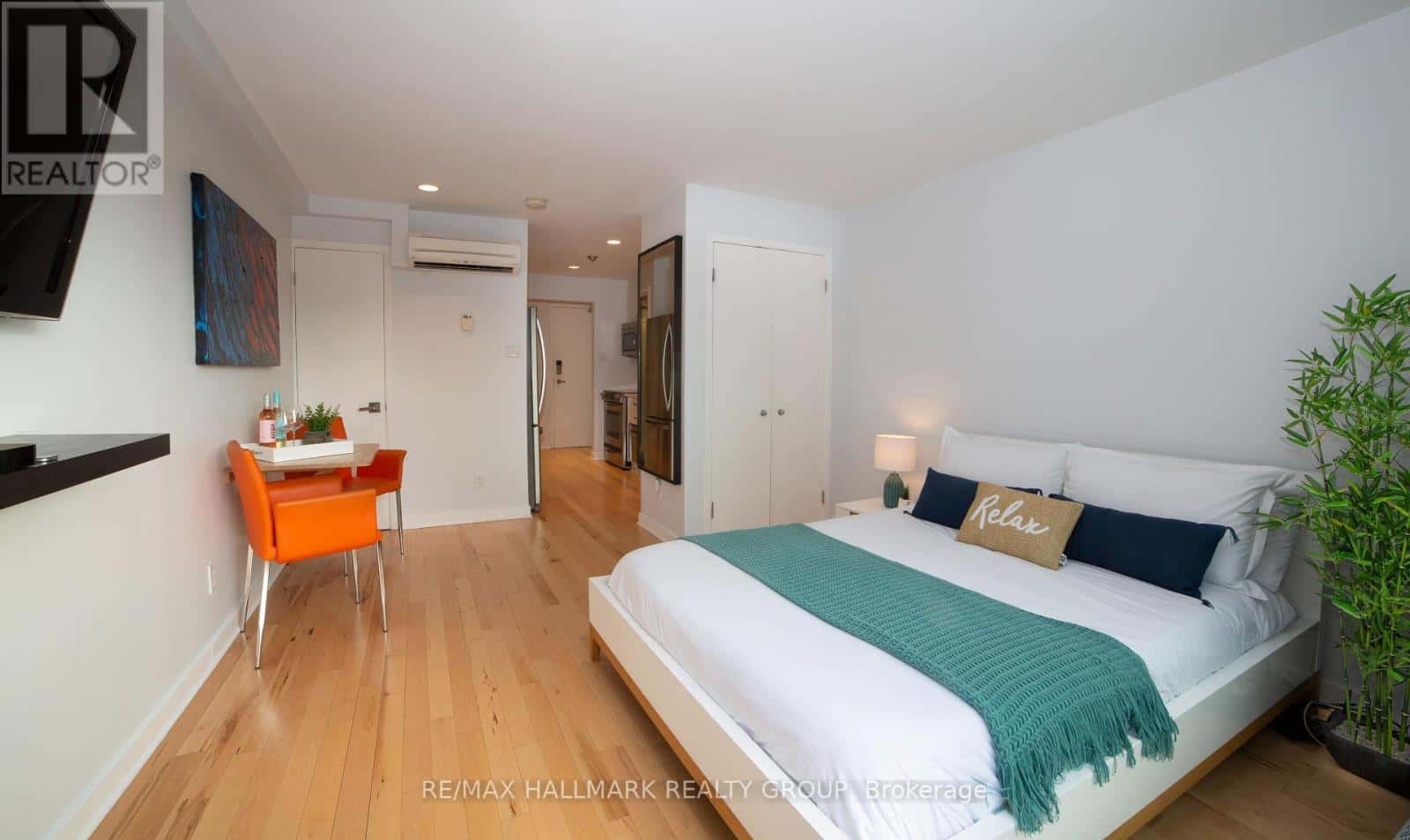 10 - 202 ST PATRICK STREET — Ottawa, Ontario - Photo 4 of 10