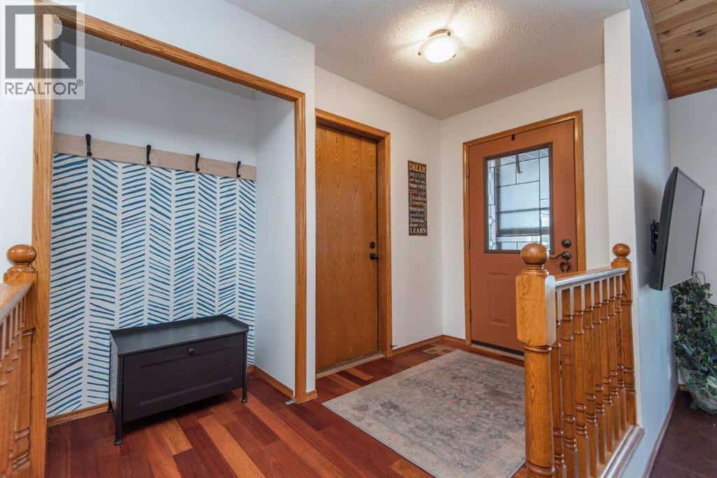 50 Ramsey Avenue — Red Deer, Alberta - Photo 3 of 40