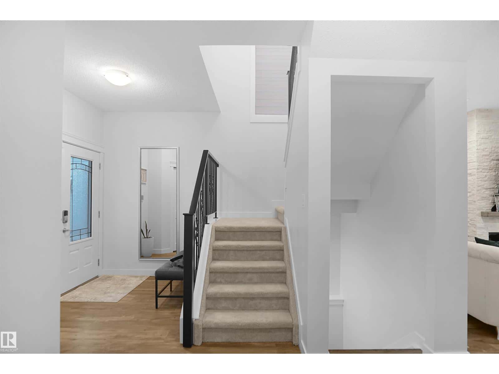 4112 171 AV NW — Edmonton, Alberta - Photo 5 of 50