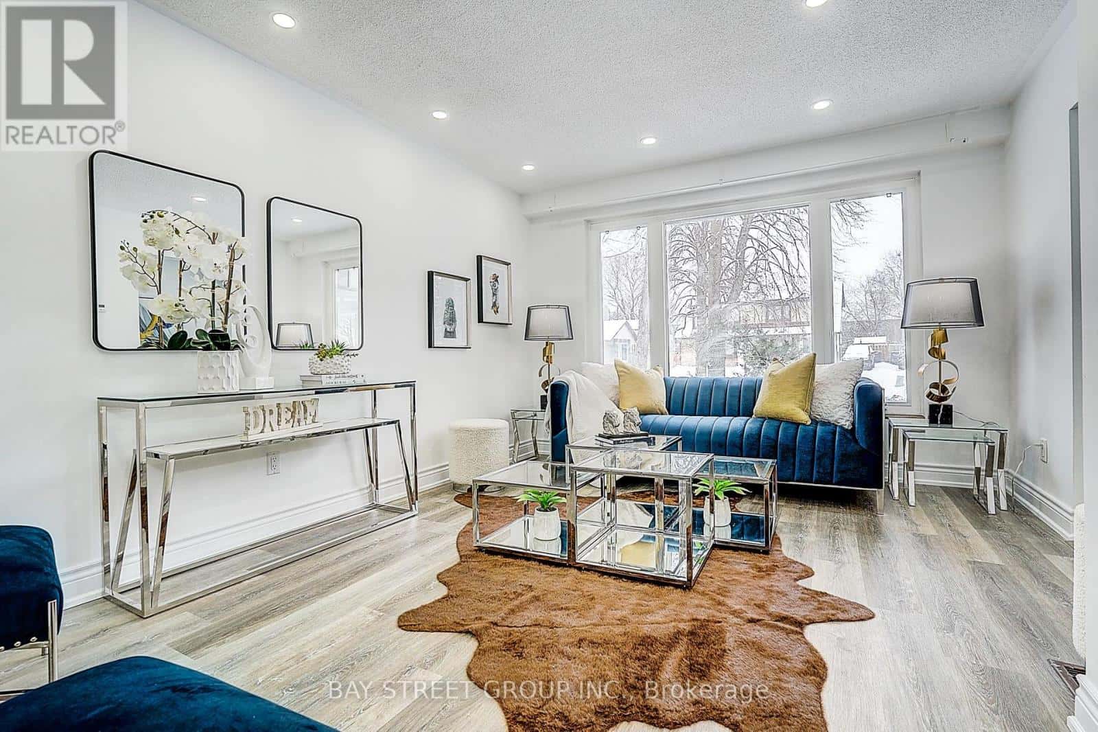 224 HOLLYBERRY TRAIL — Toronto (Hillcrest Village), Ontario - Photo 5 of 35