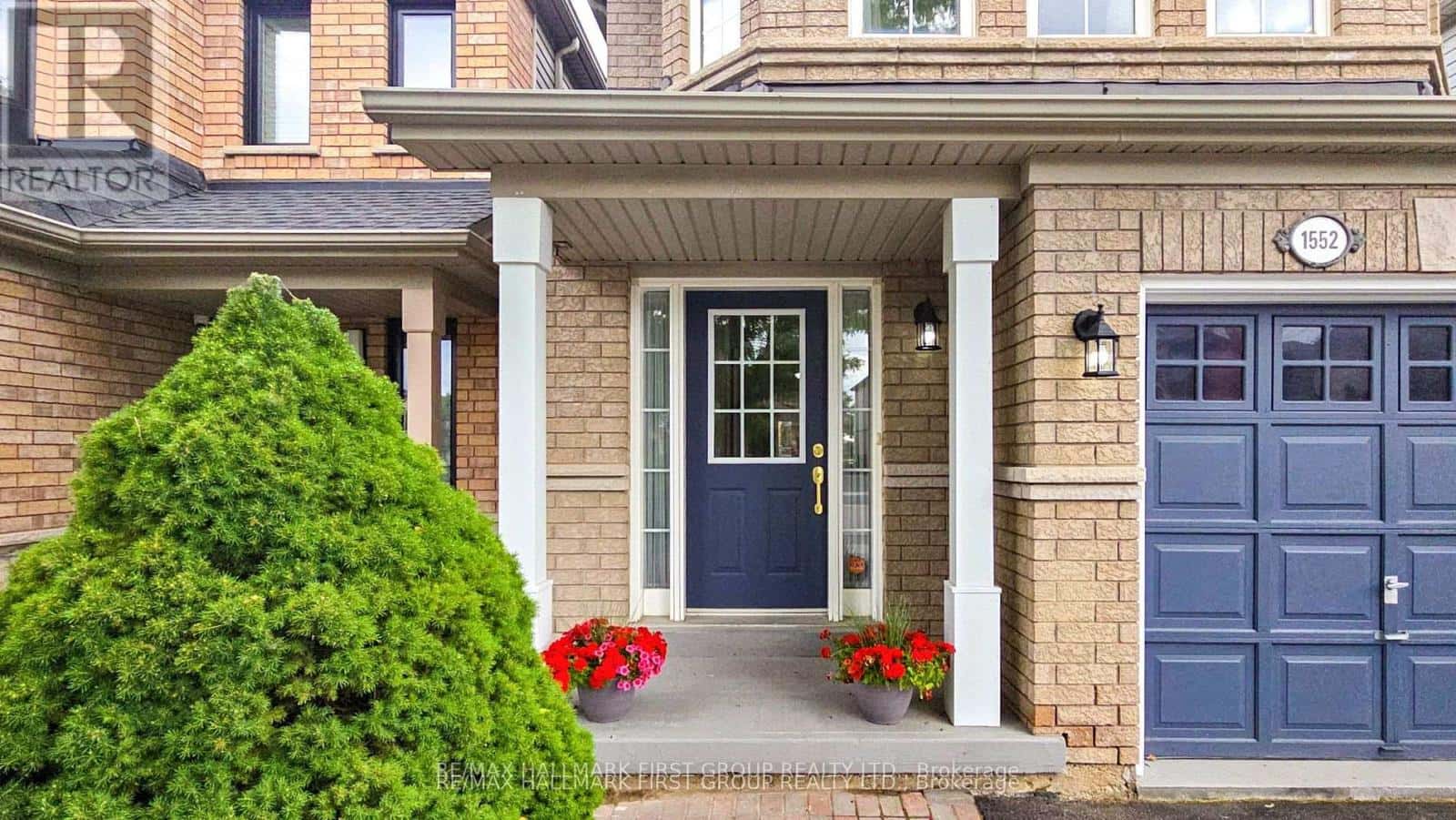 1552 AVONMORE SQUARE — Pickering (Town Centre), Ontario - Photo 4 of 47