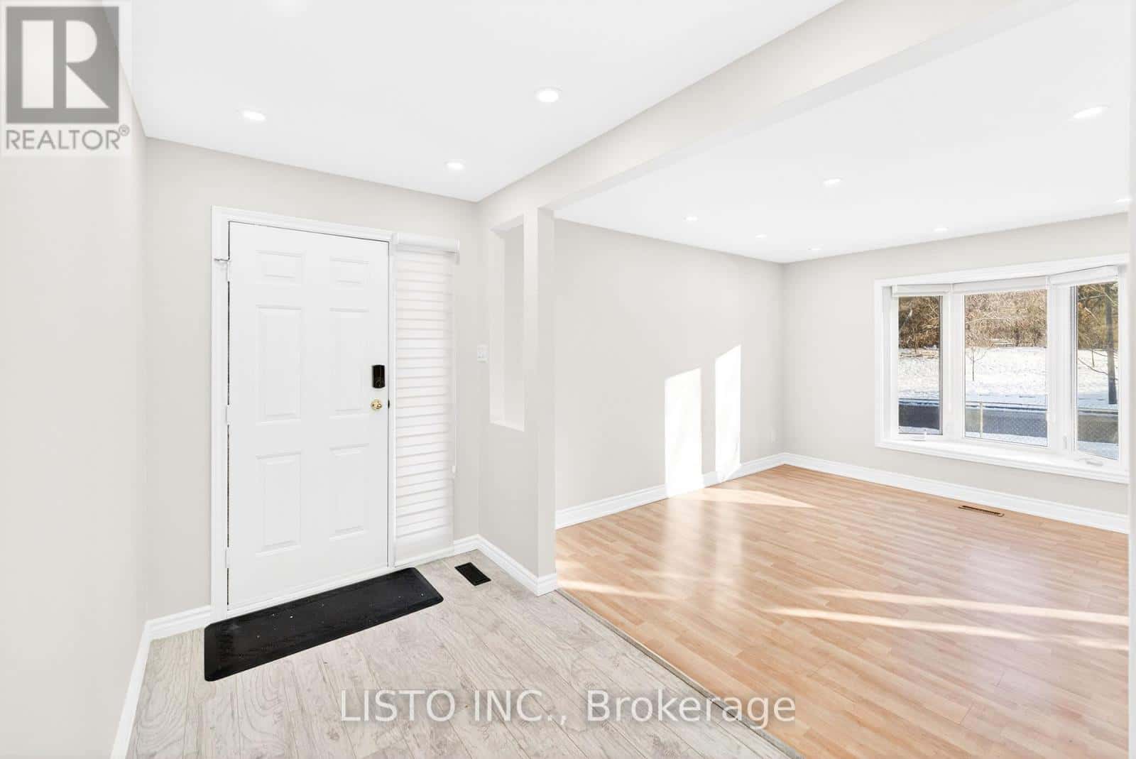 138 JOHN TABOR TRAIL — Toronto (Malvern), Ontario - Photo 4 of 35