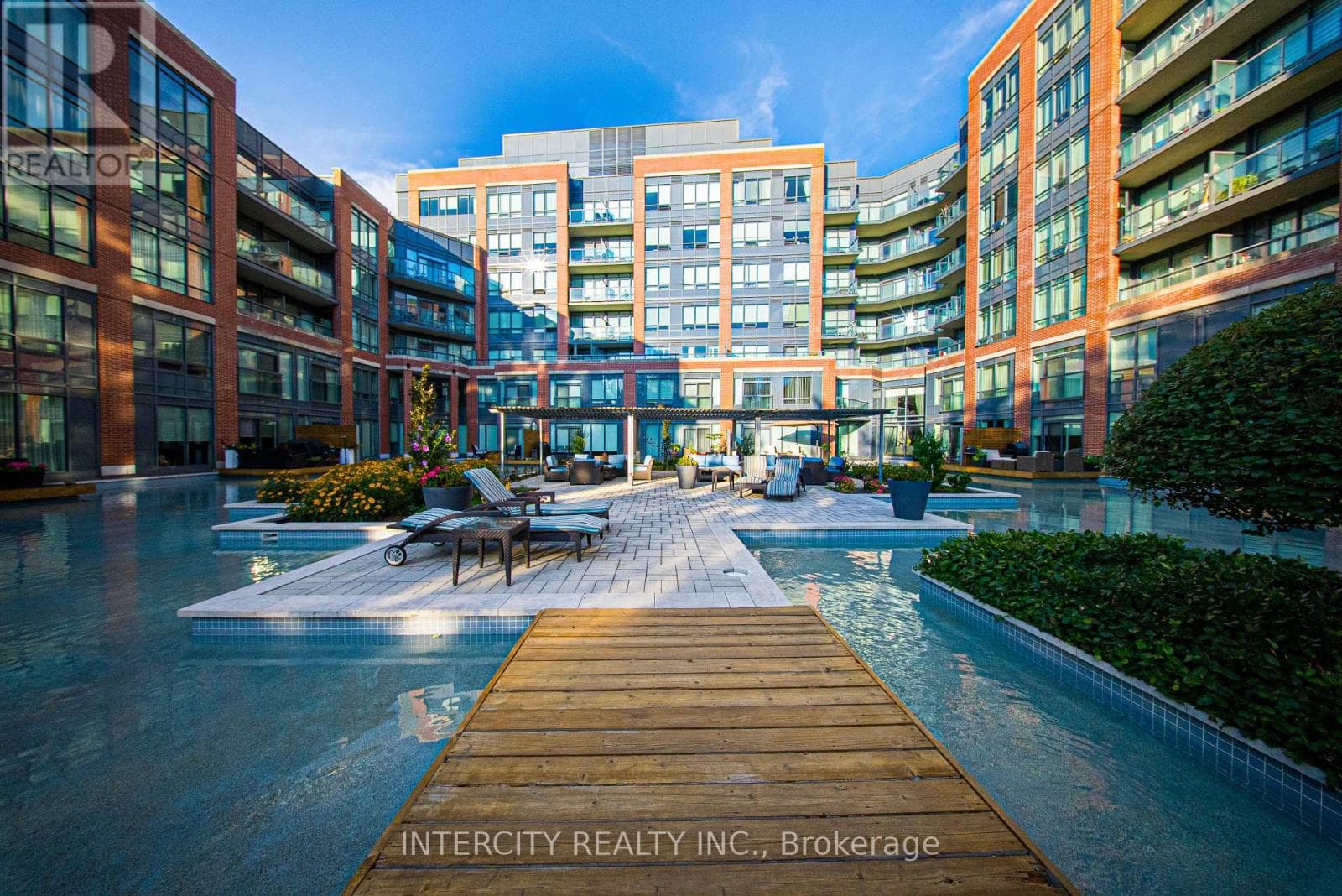 PH15 - 7608 YONGE STREET — Vaughan (Crestwood-Springfarm-Yorkhill), Ontario - Main photo